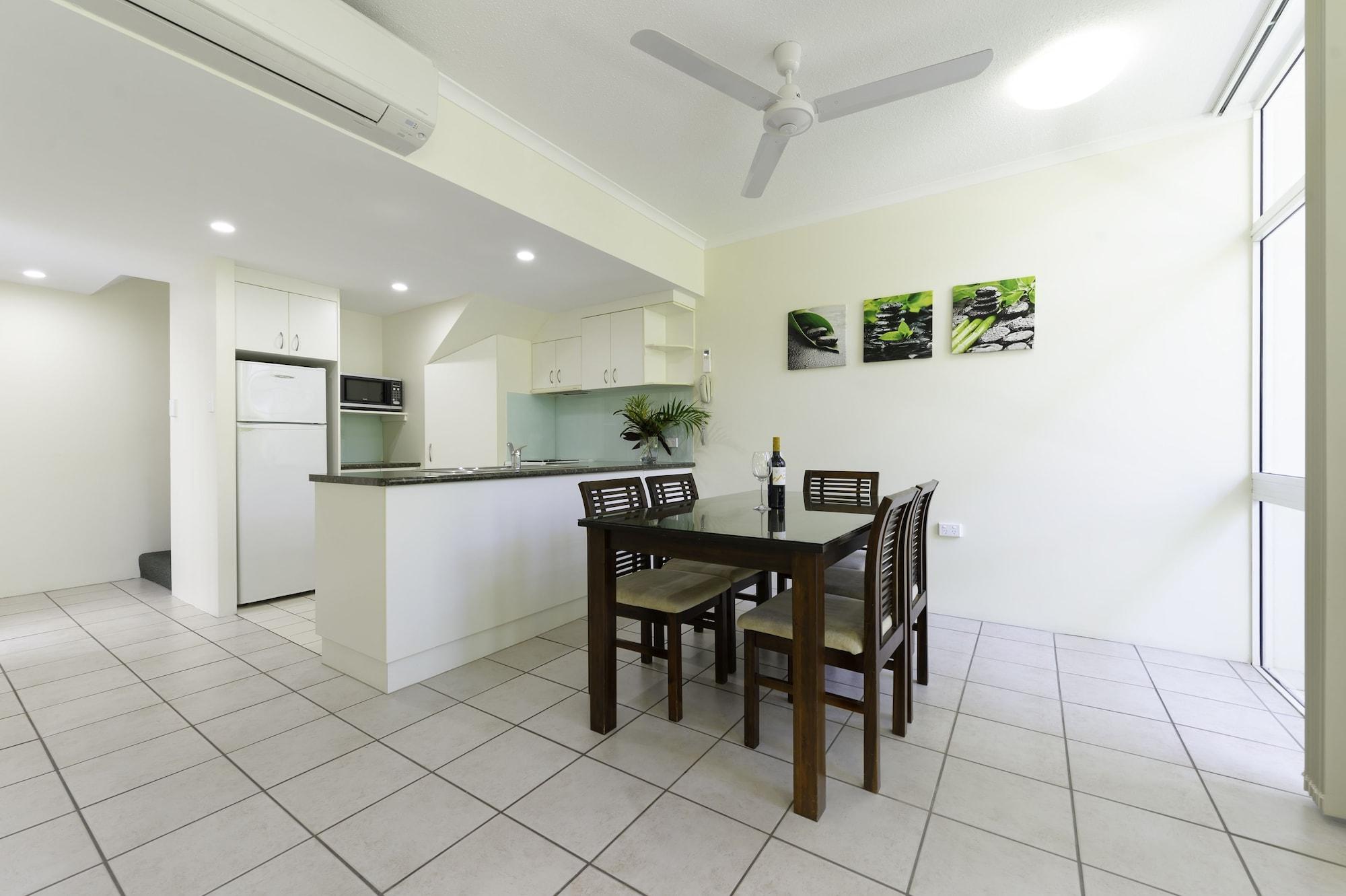 Tropical Nites Holiday Townhouses Port Douglas Exterior foto